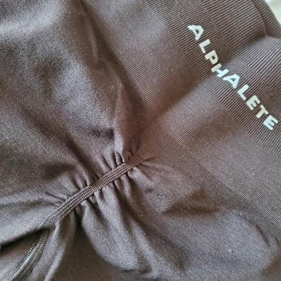 Alphalete Amplify 4.5" Seamless Shorts - Chocolate - Picture 6 of 8